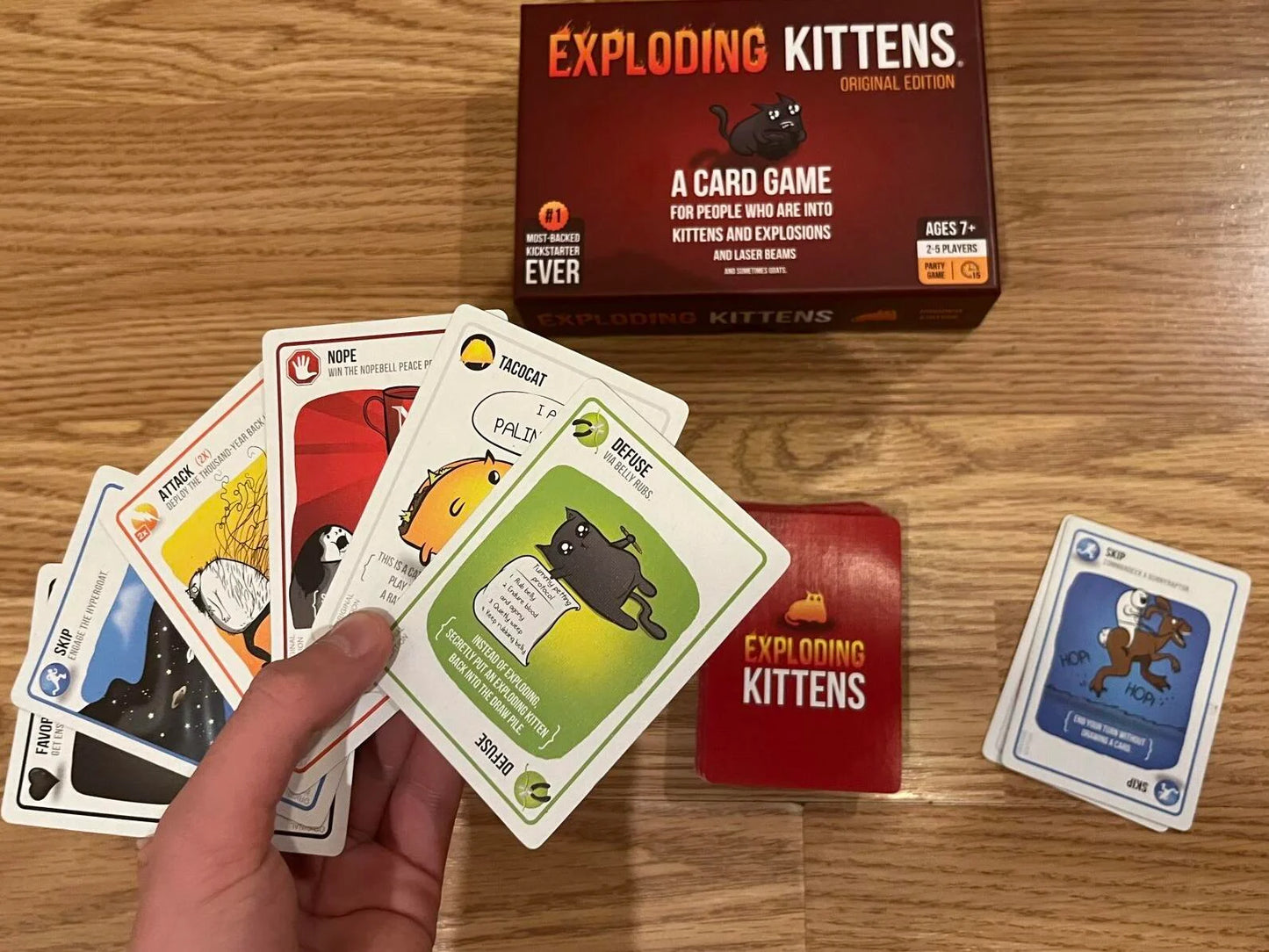 Exploding Kittens gatitos explosivos juego de cartas